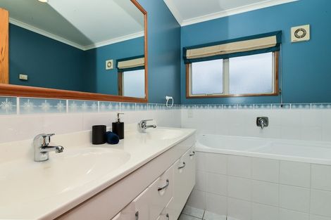 Photo of property in 56 Keswick Crescent, Huntington, Hamilton, 3210