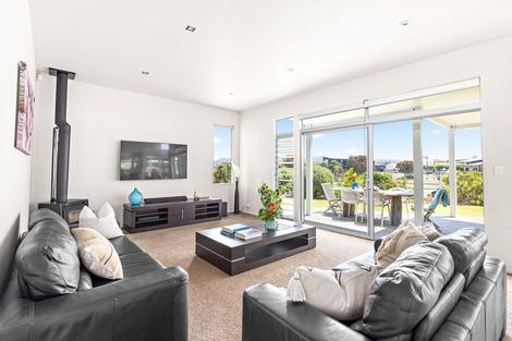 Photo of property in 5 Kokopu Street, Omaha, Warkworth, 0986