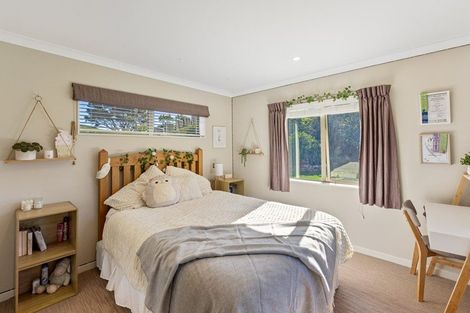 Photo of property in 4 Lamont Place, Waikanae, 5036