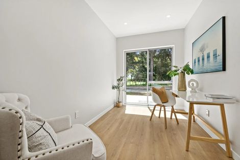 Photo of property in 21 Yellow Pear Lane, Karaka, 2578