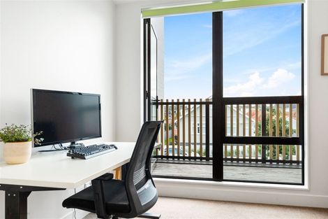 Photo of property in 6 Cochrane Road, Hobsonville, Auckland, 0616