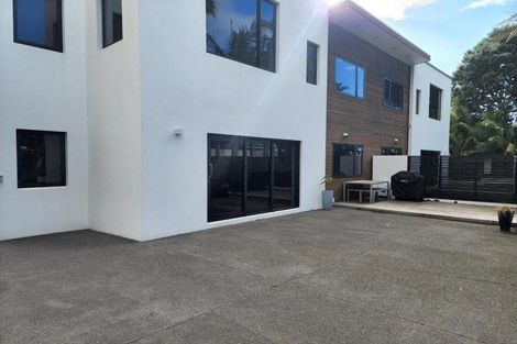 Photo of property in 1152b South Road, Oakura, 4314