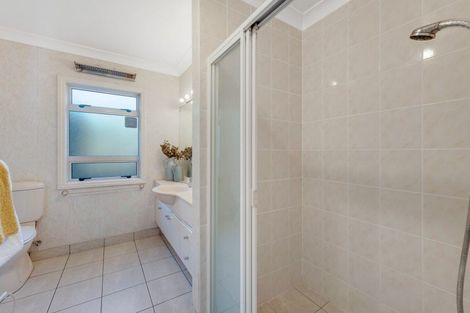 Photo of property in 1 Page Point, Mellons Bay, Auckland, 2014