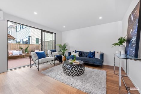 Photo of property in 2/51 Kings Crescent, Hutt Central, Lower Hutt, 5010