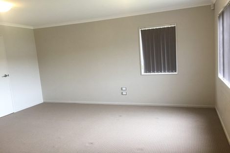 Photo of property in 19 Kokako Rise, Papakura, 2110