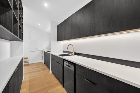 Photo of property in 11a Weston Road, St Albans, Christchurch, 8052