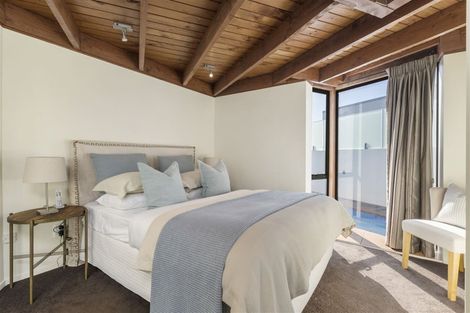 Photo of property in 40 Takutai Avenue, Bucklands Beach, Auckland, 2012