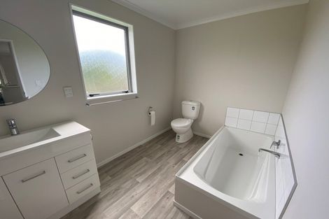 Photo of property in 42 Humber Street, Rongotea, 4476