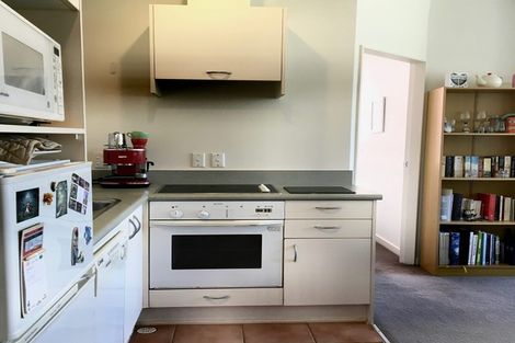 Photo of property in Terrace Tower Apartments, 9e/126 The Terrace, Wellington Central, Wellington, 6011