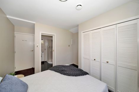 Photo of property in 72 Pioneer Road, Moturoa, New Plymouth, 4310