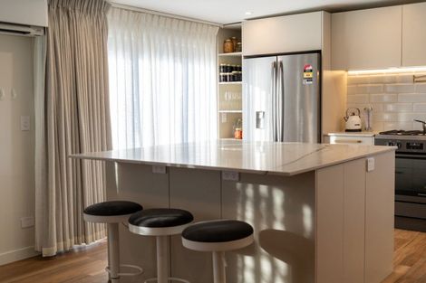 Photo of property in 60 Donegal Street, Cromwell, 9310