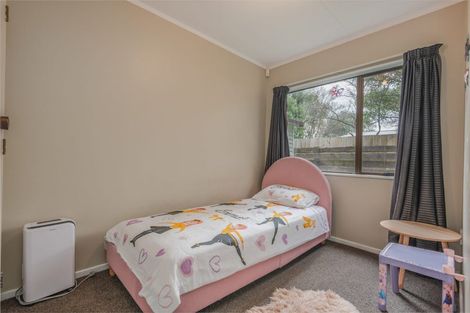 Photo of property in 59 Raglan Avenue, Cloverlea, Palmerston North, 4412