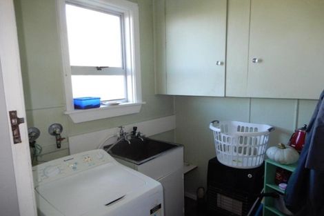 Photo of property in 6 Buchanan Place, Hawera, 4610