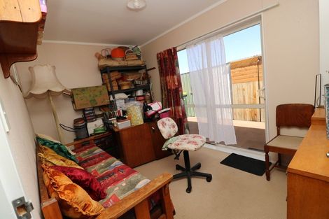 Photo of property in 16a Johnston Street, Foxton, 4814