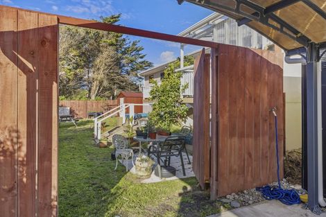 Photo of property in 24 Scott Avenue, Otaki Beach, Otaki, 5512