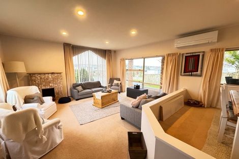 Photo of property in 1c Picasso Drive, West Harbour, Auckland, 0618