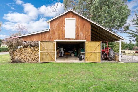 Photo of property in 6 Domain Road, Dunback, Palmerston, 9483