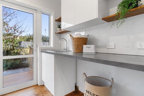 Photo of property in 5 Harris Street, Mount Maunganui, 3116