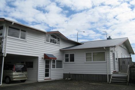Photo of property in 26 Onewa Road, Northcote Point, Auckland, 0627