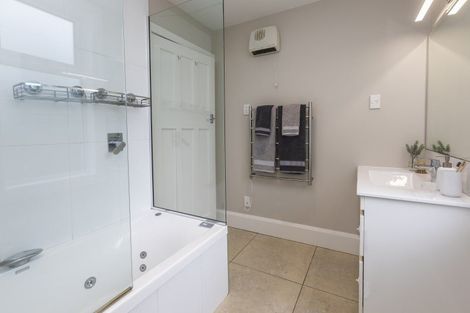 Photo of property in 2 Celia Street, Redcliffs, Christchurch, 8081