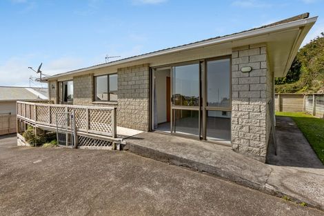Photo of property in 2/22 Dartmoor Avenue, Westown, New Plymouth, 4310