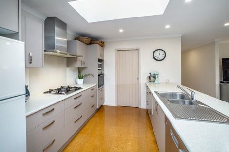 Photo of property in 12 Feist Street, Carterton, 5713