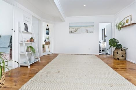 Photo of property in 261 Mahurangi East Road, Snells Beach, 0920