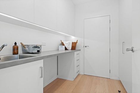 Photo of property in 64 Park Road, Carterton, 5713