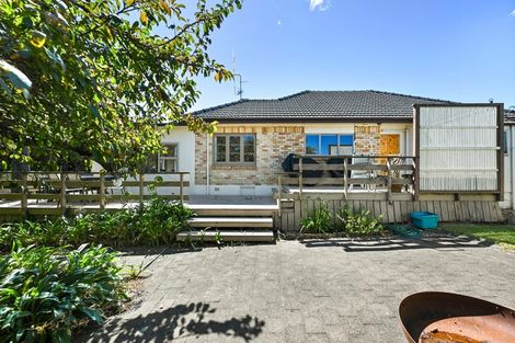 Photo of property in 14 Alison Street, Hamilton Lake, Hamilton, 3204