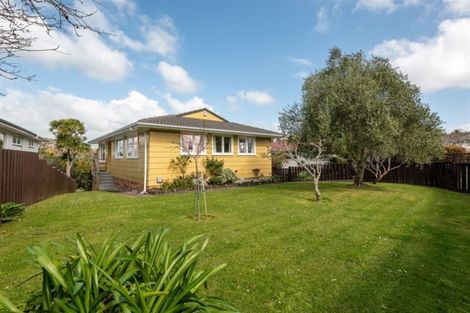 Photo of property in 15 Judkins Crescent, Cockle Bay, Auckland, 2014