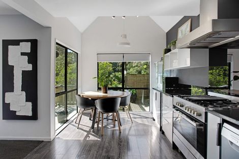 Photo of property in 2/39 Saffron Street, Birkdale, Auckland, 0626