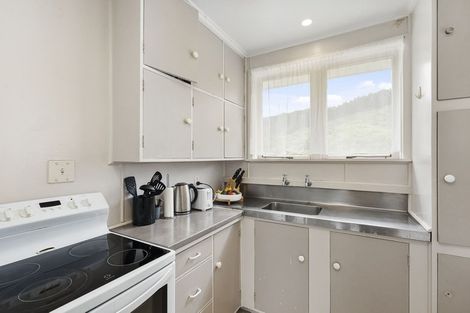 Photo of property in 8 Turkington Street, Tawa, Wellington, 5028