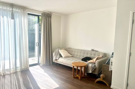 Photo of property in 10 Rara Lane, Manukau, Auckland, 2104