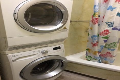 Photo of property in Hobson Court Flats, 57/70 Hobson Street, Thorndon, Wellington, 6011