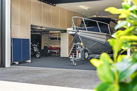 Photo of property in 32 Wallis Street, Raglan, 3225