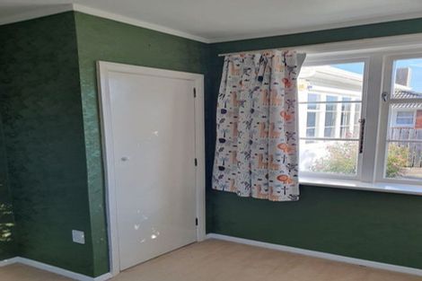 Photo of property in 96 Reynolds Street, Taita, Lower Hutt, 5011