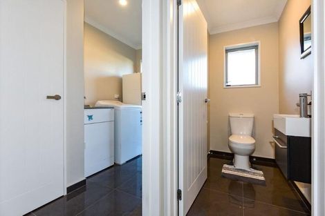 Photo of property in 6 Dundee Close, Darfield, 7510