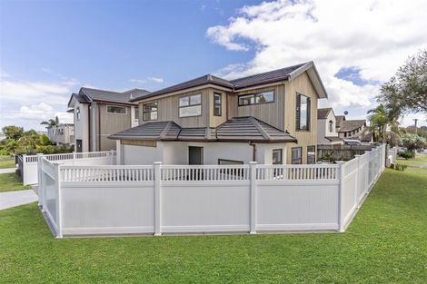 Photo of property in 20 Lynton Road, Bucklands Beach, Auckland, 2012