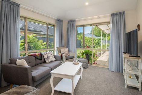 Photo of property in 32 Magnolia Drive, Springlands, Blenheim, 7201