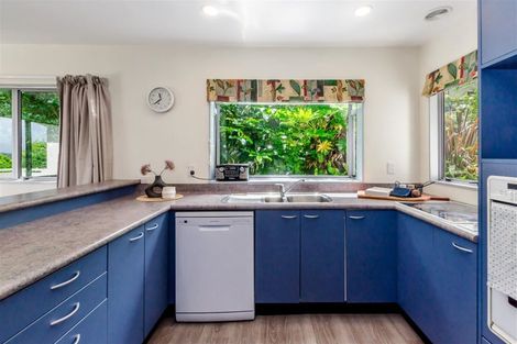 Photo of property in 81 Huia Street, Waikanae, 5036