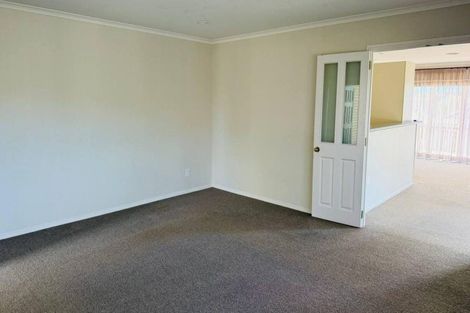 Photo of property in 33 Blue Heron Rise, Stanmore Bay, Whangaparaoa, 0932
