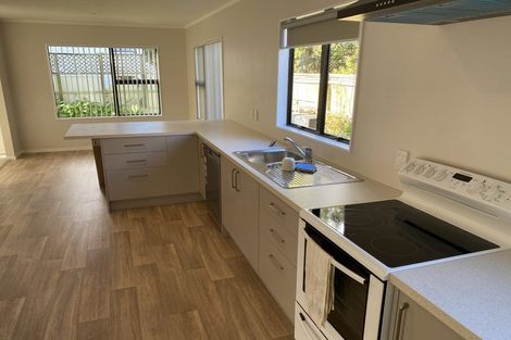 Photo of property in 1/138 Nile Road, Milford, Auckland, 0620