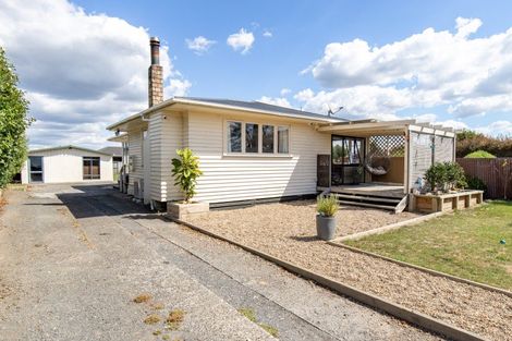 Photo of property in 33 Hayward Road, Ngatea, 3503