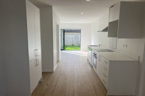 Photo of property in 66 Rauemi Way, Te Atatu South, Auckland, 0610
