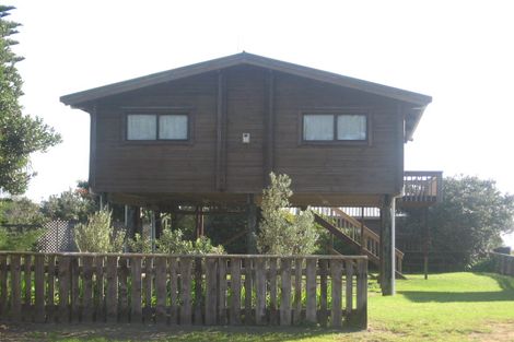 Photo of property in 312 Kenwood Drive, Matarangi, Whitianga, 3592