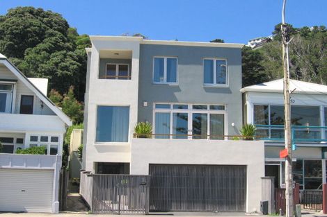 Photo of property in 290 Oriental Parade, Oriental Bay, Wellington, 6011
