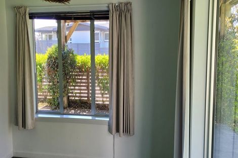 Photo of property in 53 Calvert Road, Lynmouth, New Plymouth, 4310