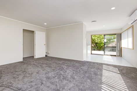 Photo of property in 4b Skilgate Avenue, New Lynn, Auckland, 0600