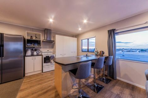 Photo of property in 12/11 Jack Conway Avenue, Manukau, Auckland, 2104