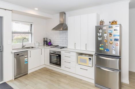 Photo of property in 1/4 Ross View Terrace, Dinsdale, Hamilton, 3204